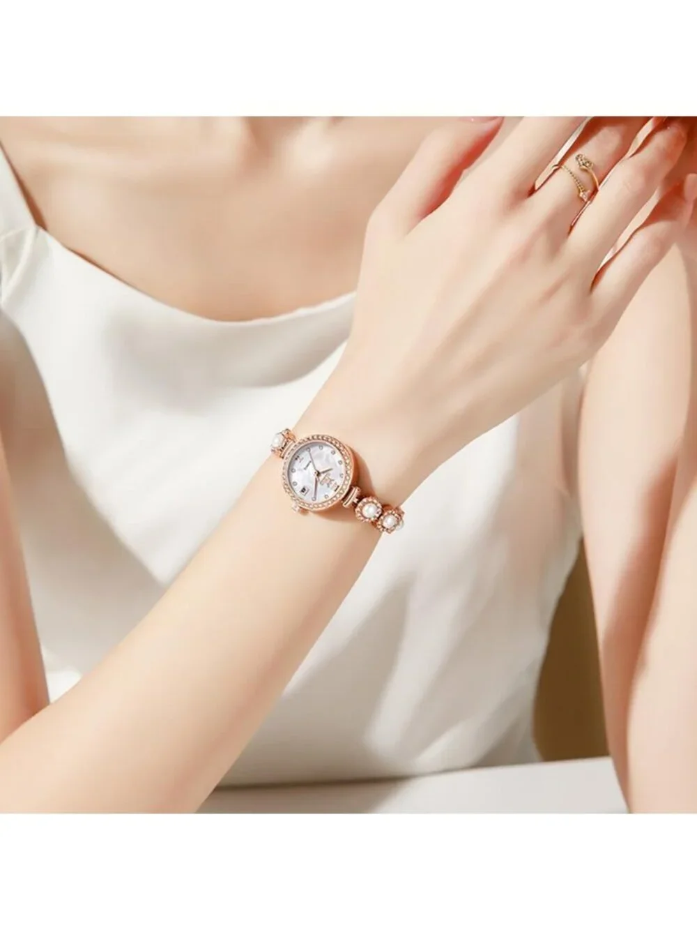 Women's Rose Gold Silver Analog Quartz Diamond Round Dial Pearl Bracelet Watch